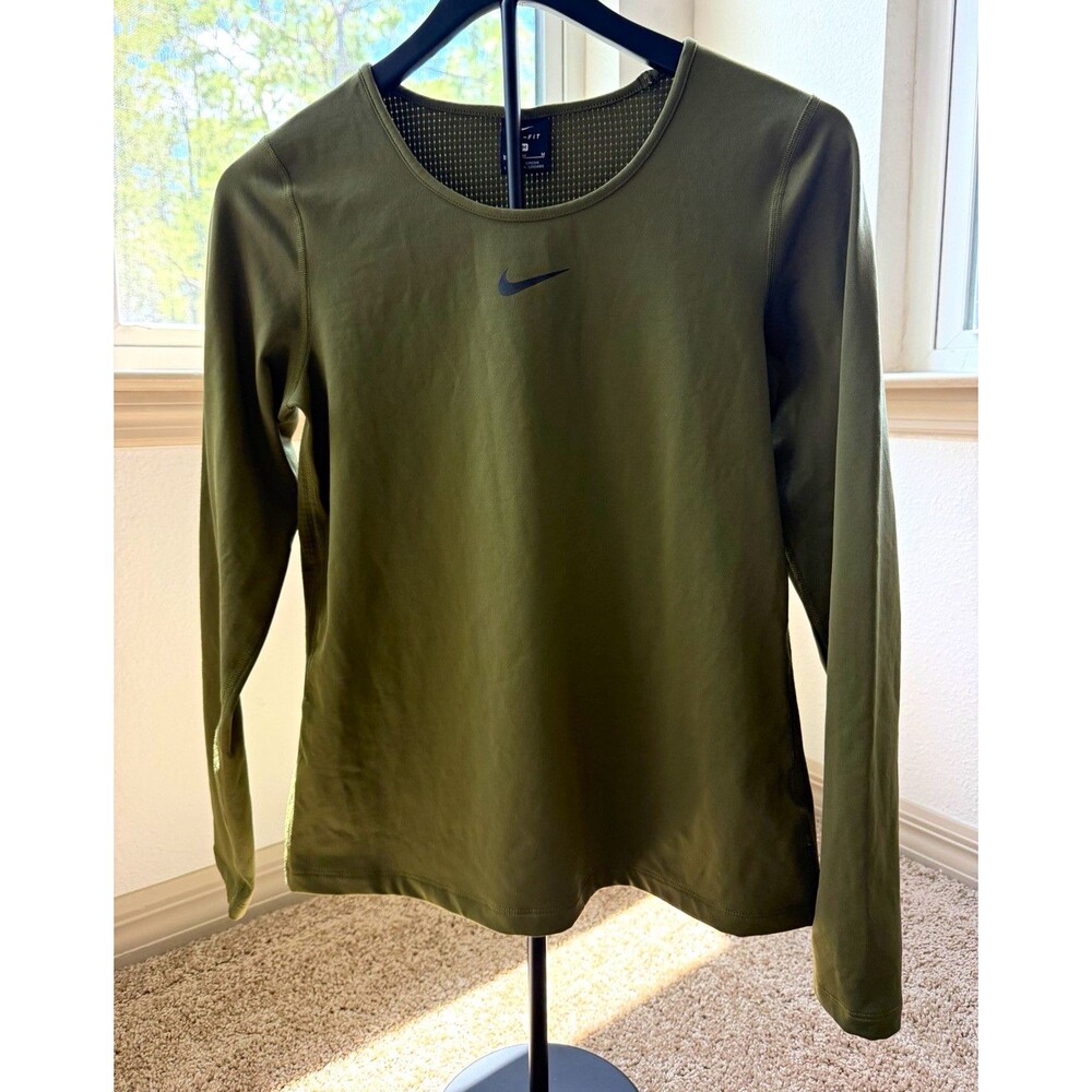 Nike Women’s Green Athletic Top S Breathable Mesh Crew Neck Long Sleeve